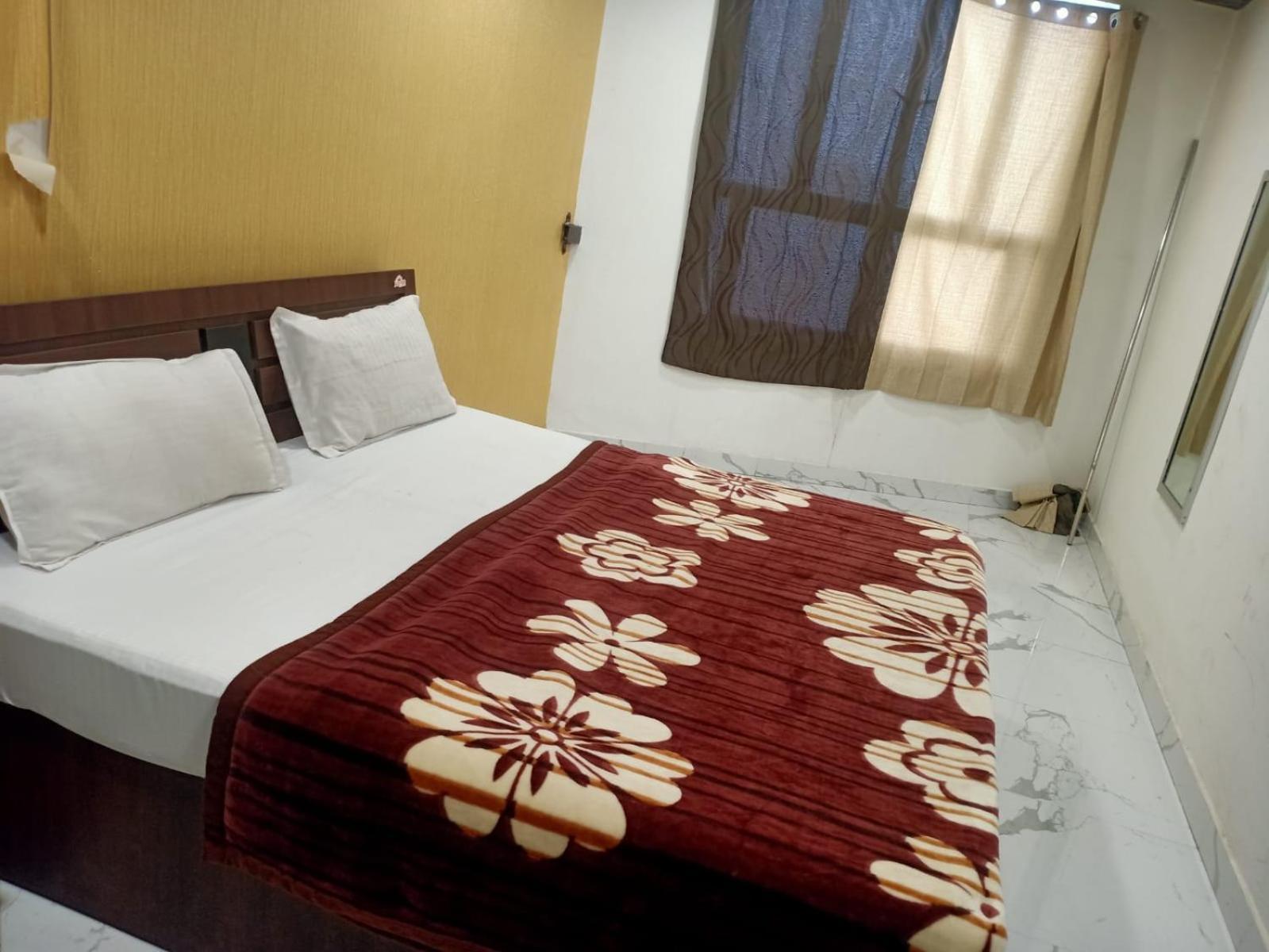 Sapphire Palace 3 Hotel Jaipur Buitenkant foto