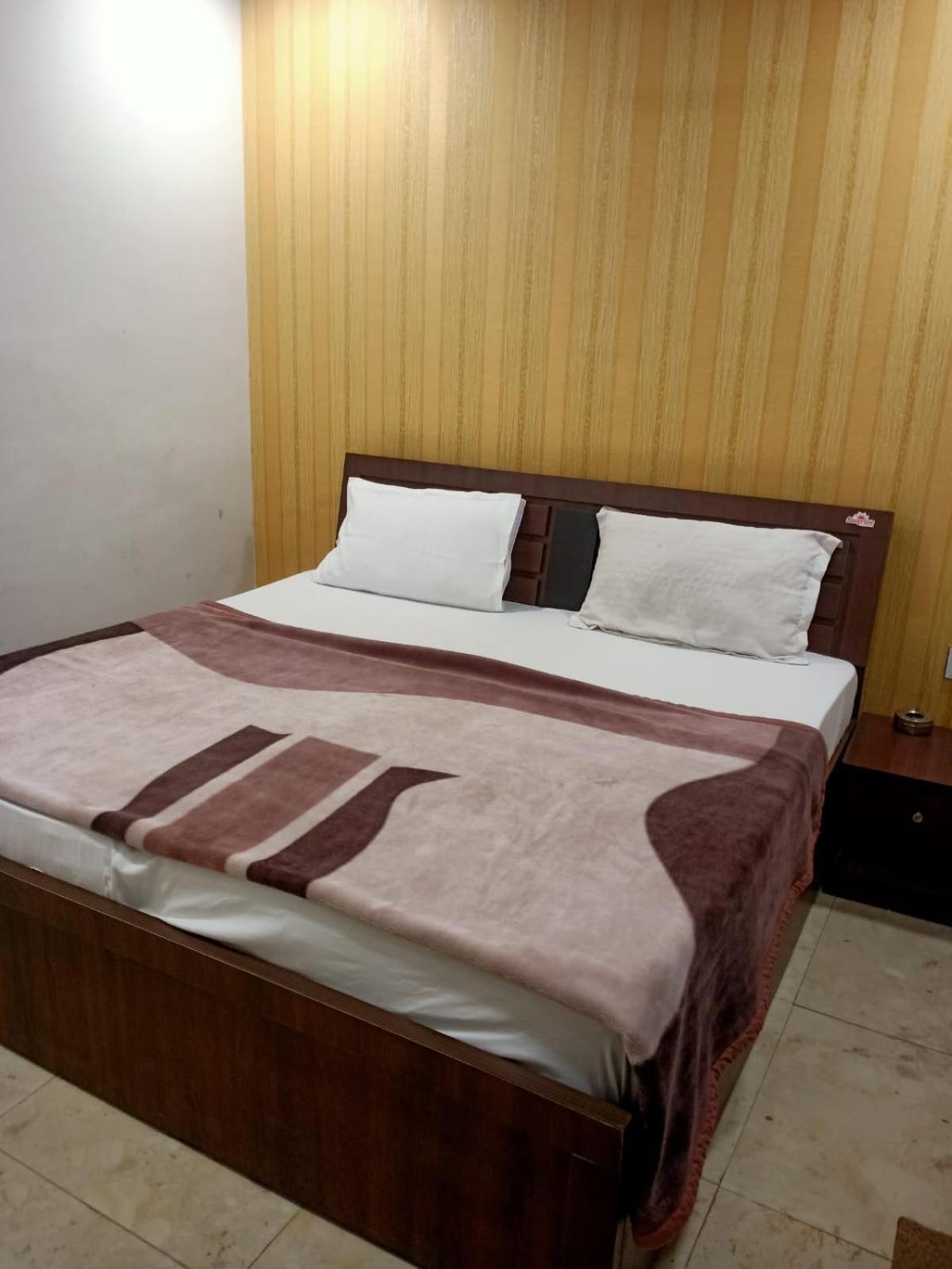 Sapphire Palace 3 Hotel Jaipur Buitenkant foto