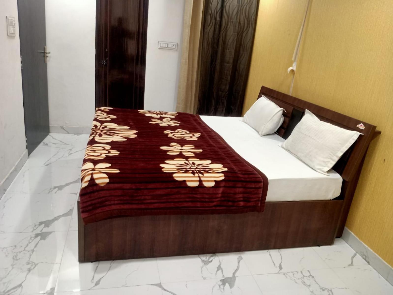 Sapphire Palace 3 Hotel Jaipur Buitenkant foto