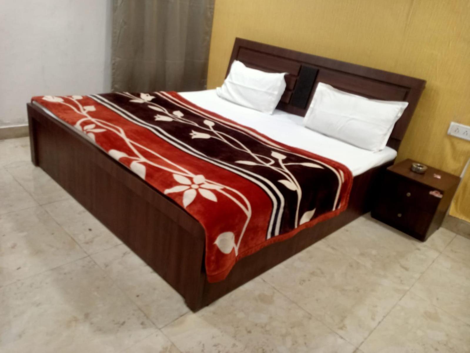 Sapphire Palace 3 Hotel Jaipur Buitenkant foto